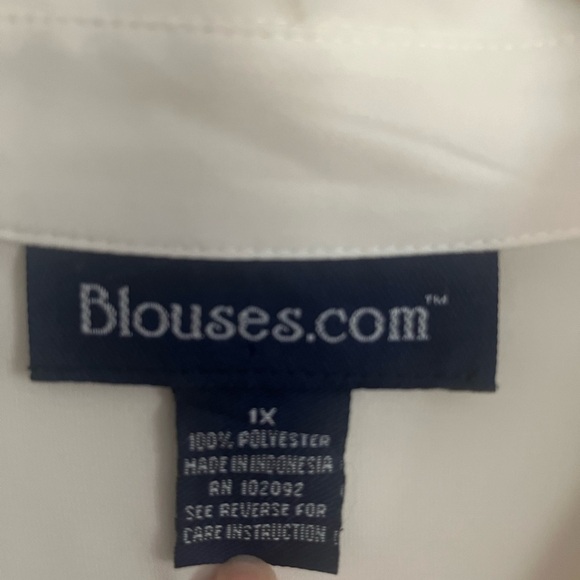 Blouses.com- woman’s off white blouse, size 1x - Picture 2 of 4